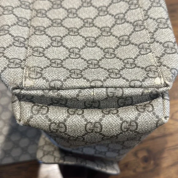 GG plus diaper bag (Gucci diaper bag with multiple pockets) - Picture 4 of 9